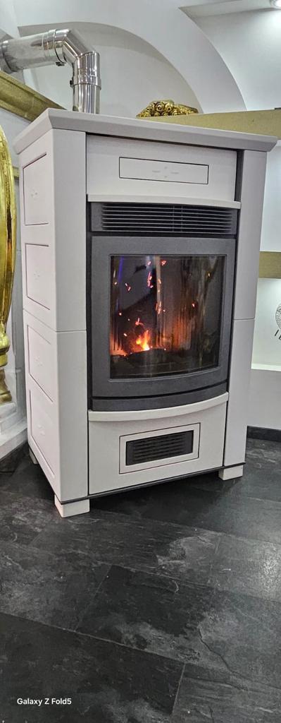 Pelletkachel piazzeta ginevra 15kw + inclusief  levering, Huis en Inrichting, Kachels, Zo goed als nieuw, Pelletkachel, Ophalen