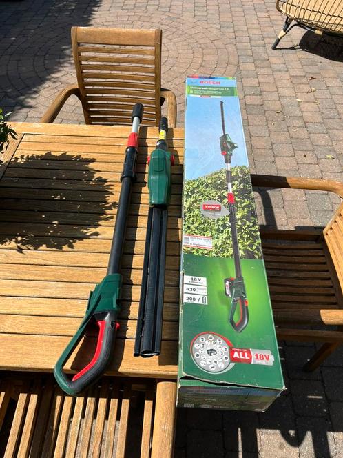 Bosch heggenschaar hoogsnoei hedgepole 18V batterij, Tuin en Terras, Heggenscharen, Zo goed als nieuw, Accu, Ophalen
