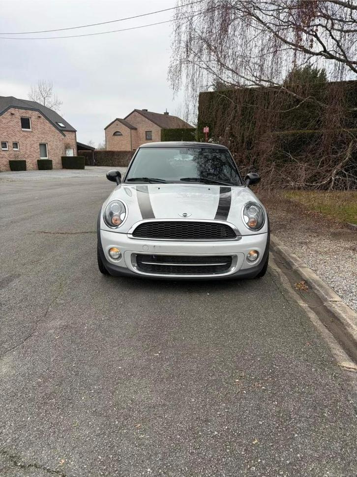 2011 MINI cooper d - 1.6 diesel, Autos, Mini, Particulier, Cooper, ABS, Phares directionnels, Régulateur de distance, Airbags
