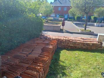 Bric et tuiles a vendre  beschikbaar voor biedingen