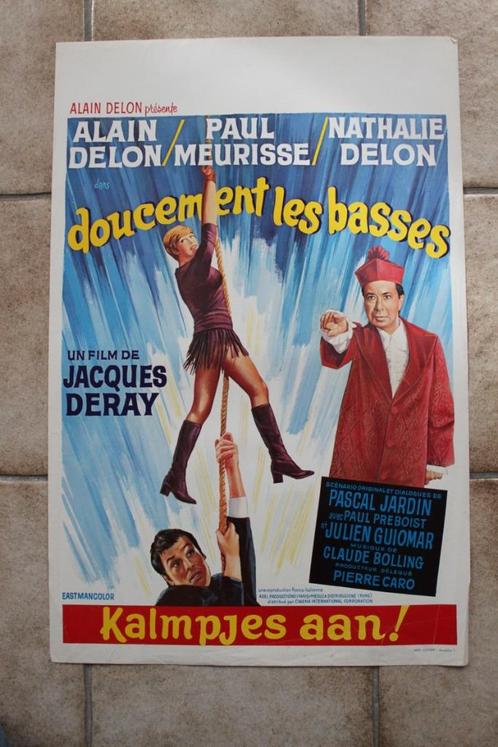 filmaffiche Alain Delon Doucement les basses 1971 filmposter, Verzamelen, Posters, Zo goed als nieuw, Film en Tv, A1 t/m A3, Rechthoekig Staand