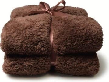 Extra grote fleece plaid van "Unique Living" in teddy bruin beschikbaar voor biedingen