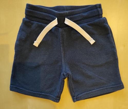 Donkerblauwe katoenen short H&M, maat 92, Kinderen en Baby's, Kinderkleding | Maat 92, Gebruikt, Jongen, Broek, Ophalen of Verzenden