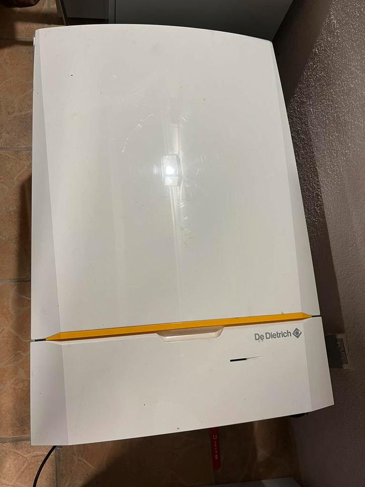 Gasboiler met boiler, Doe-het-zelf en Bouw, Chauffageketels en Boilers, Zo goed als nieuw, Ophalen