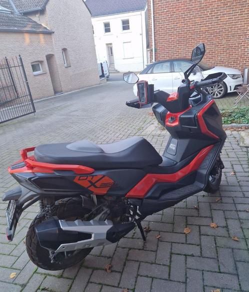 Kymco DTX 125cc, maar 2500km op teller! (ZGAN), Fietsen en Brommers, Scooters | Kymco, Zo goed als nieuw, Benzine, Ophalen