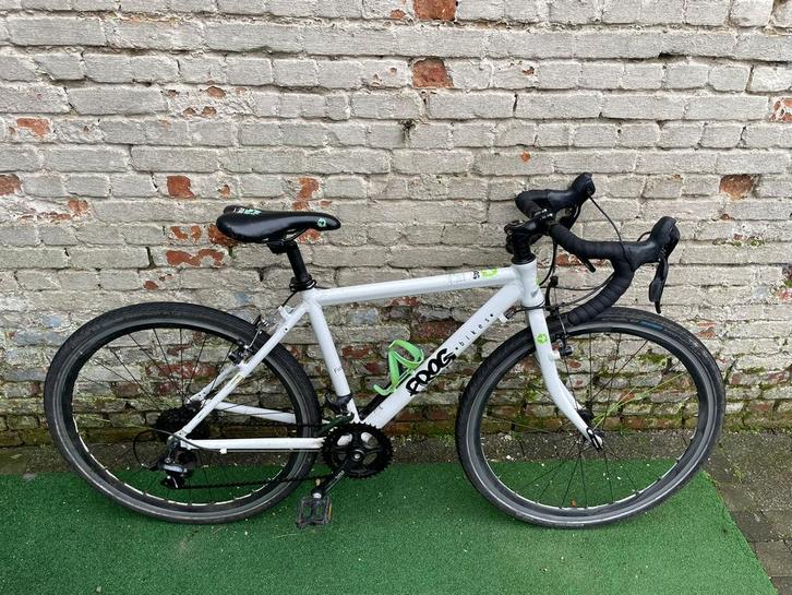 Vélo de route pour enfant Frog Road 70 26 pouces, Vélos & Vélomoteurs, Vélos | Vélos de course, Comme neuf, 26 pouces, Aluminium