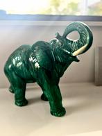 Antieke keramieke beeld Smaragdgroene olifant, Ophalen, Zo goed als nieuw