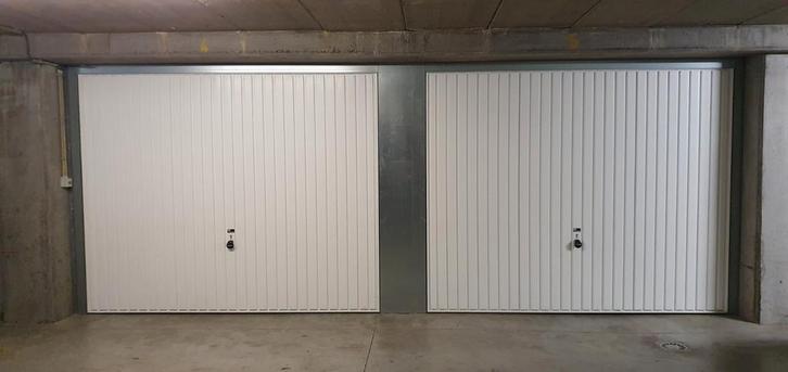 2 grote garages te koop in Woluwe-Saint-Lambert, Auto diversen, Autostaanplaatsen en Garages