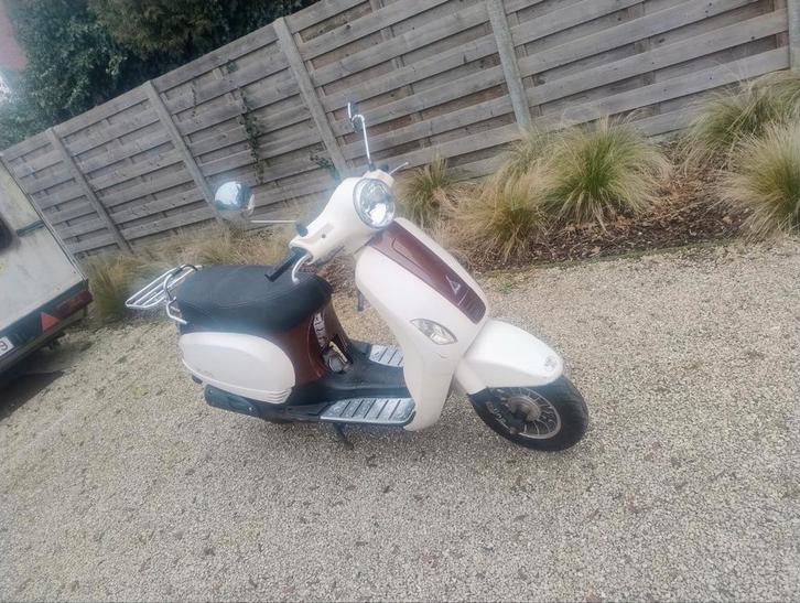 Turbho rl50. 50cc b klasse scooter, Vélos & Vélomoteurs, Scooters | Marques Autre, Enlèvement