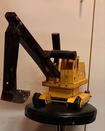 Grote Tonka graafmachine metaal seventies  beschikbaar voor biedingen