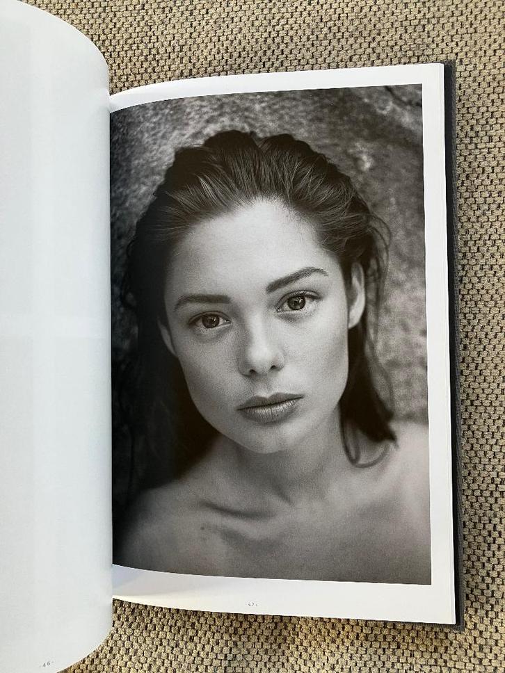 Gesigneerd fotoboek Kim De Molenaer, Boeken, Kunst en Cultuur | Fotografie en Design, Ophalen of Verzenden