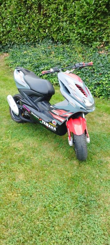 Yamaha Aerox classe A 25km/ h  beschikbaar voor biedingen