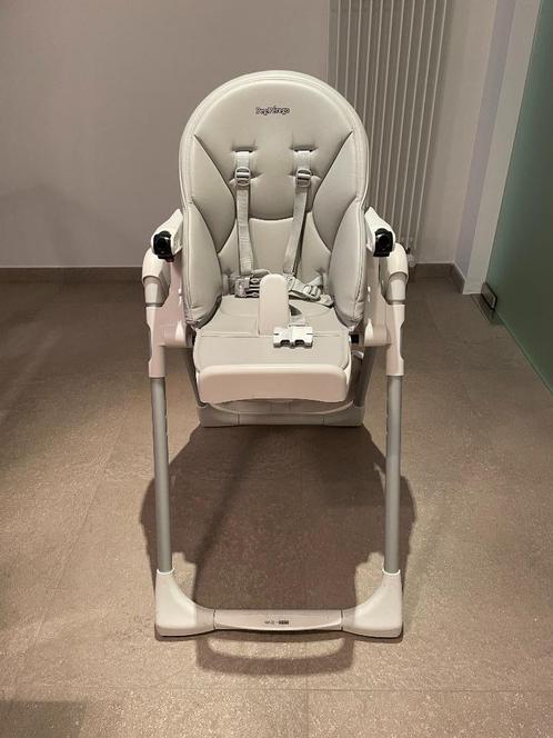 kinderstoel - Meegroeistoel (merk Peg-Pérego nieuw 148.00€), Enfants & Bébés, Chaises pour enfants, Comme neuf, Chaise évolutive