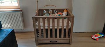 TWF Jasper babypark incl. mastrasje beschikbaar voor biedingen