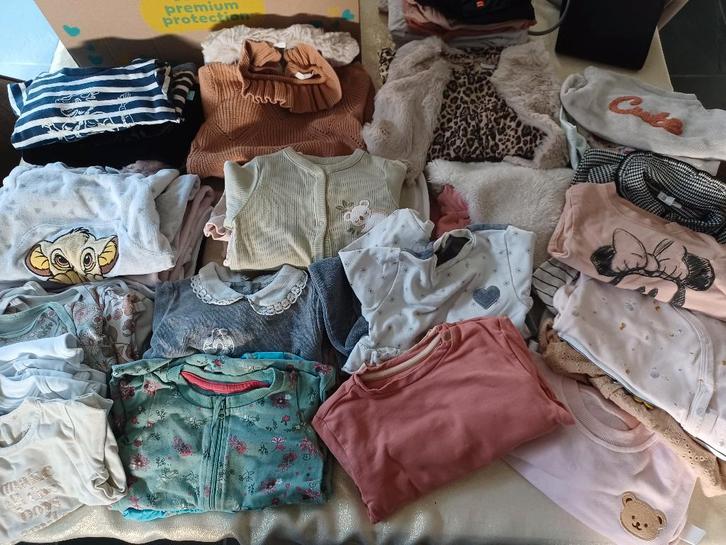 Pakket meisjeskledij - maat 74 (pamperdoos vol), Kinderen en Baby's, Babykleding | Maat 74, Zo goed als nieuw, Meisje, Overige typen