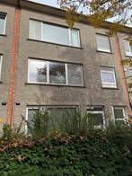 Ruim lichtrijk appartement met open keuken in Edegem!, 100 m², Tot 200 m², Edegem, 2 kamers