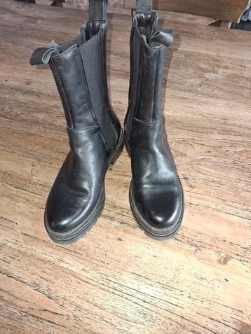 Mjus chelsea boots maat 37, Ophalen of Verzenden, Zo goed als nieuw, Zwart