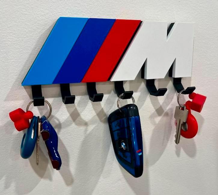 BMW M-logo sleutelhanger rekje voor mancave, bureau, garage, Autos : Divers, Accessoires de voiture, Neuf, Enlèvement ou Envoi