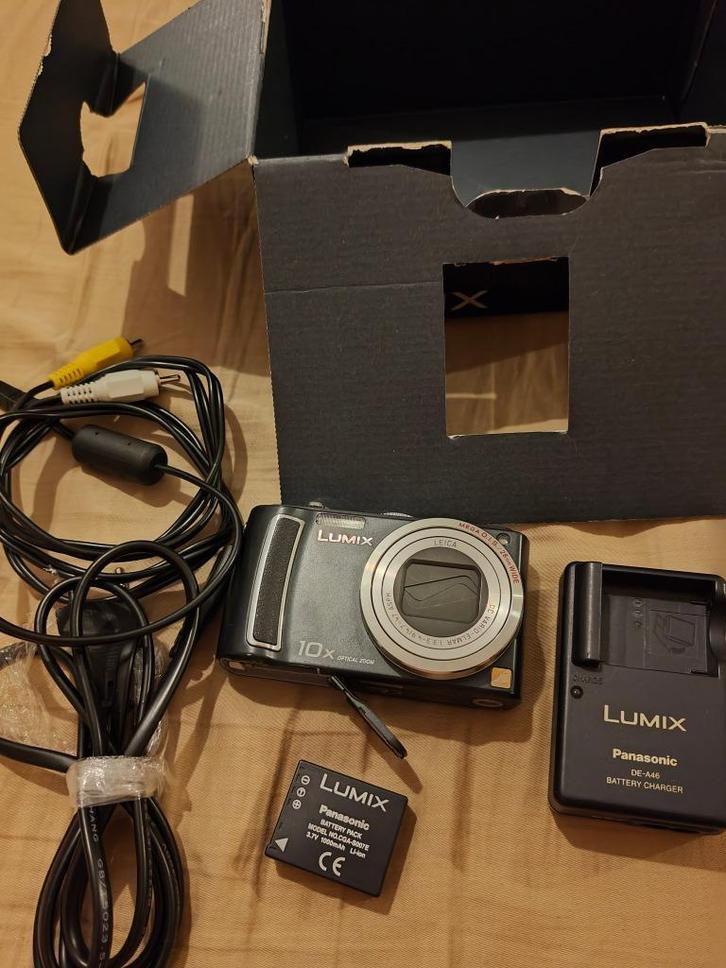 appareil photo numérique Panasonic Lumix DMC-TZ4 8MP complet, Audio, Tv en Foto, Fotocamera's Analoog, Zo goed als nieuw, Compact