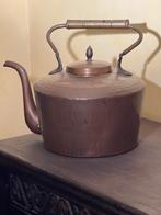 Antieke waterketel in koper, Enlèvement, Cuivre