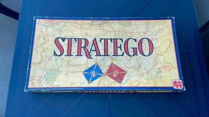 Jeu de société - Stratego - Jumbo, Hobby en Vrije tijd, Gezelschapsspellen | Bordspellen, Zo goed als nieuw, Een of twee spelers