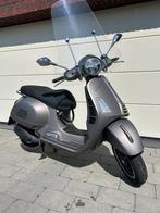 Vespa 300 GTS SuperTech 2023 Keyless Go, Motoren, Scooter, Particulier, ABS, Minimaal motorrijbewijs A2
