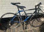 Koersfiets Decathlon met clickpedalen. In bruikbare staat., Fietsen en Brommers, Ophalen, Zo goed als nieuw, Overige merken