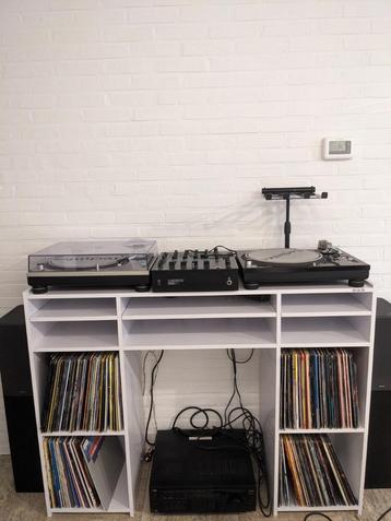 Zomo Deck Stand Vegas White DJ meubel beschikbaar voor biedingen