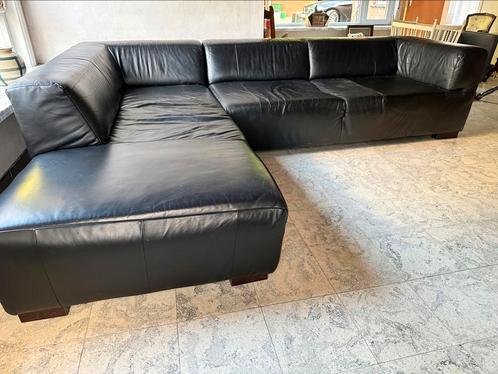 Strakke zwarte lederen hoekzetel – comfortabel en ruim, Huis en Inrichting, Zetels | Complete zithoeken, Gebruikt, Hout, Leer