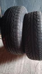 2 goede banden 195/65 R15 H, Auto-onderdelen, Banden en Velgen, Ophalen, Gebruikt, 15 inch, Winterbanden