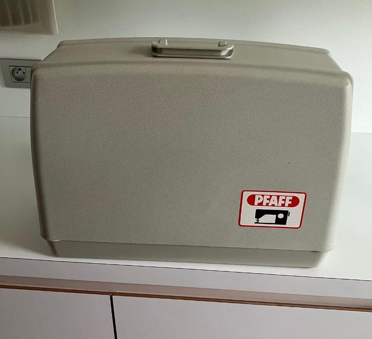Naaimachine PFAFF 204, Hobby en Vrije tijd, Naaimachines en Toebehoren, Zo goed als nieuw, Naaimachine, Pfaff, Ophalen