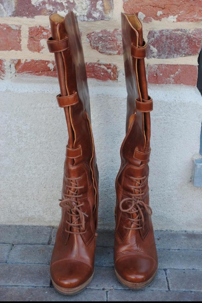 Bottes en cuir exclusives : parfait état, Vêtements | Femmes, Chaussures, Enlèvement ou Envoi