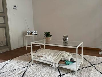 IKEA - Set 2 Salontafels - Wit/Glas beschikbaar voor biedingen
