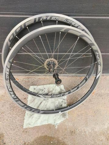 Wielset velgrem beschikbaar voor biedingen