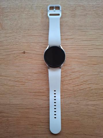 Samsung Watch 6 40mm beschikbaar voor biedingen