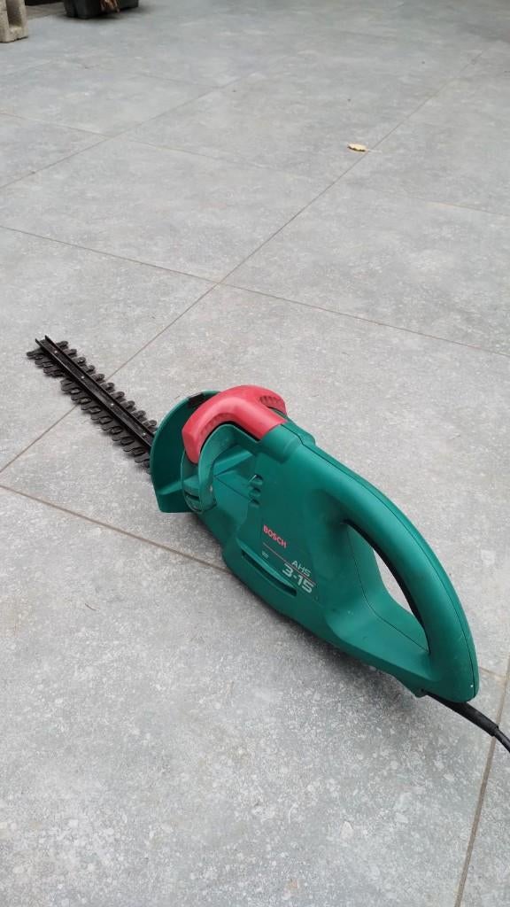 Taille haie, Enlèvement