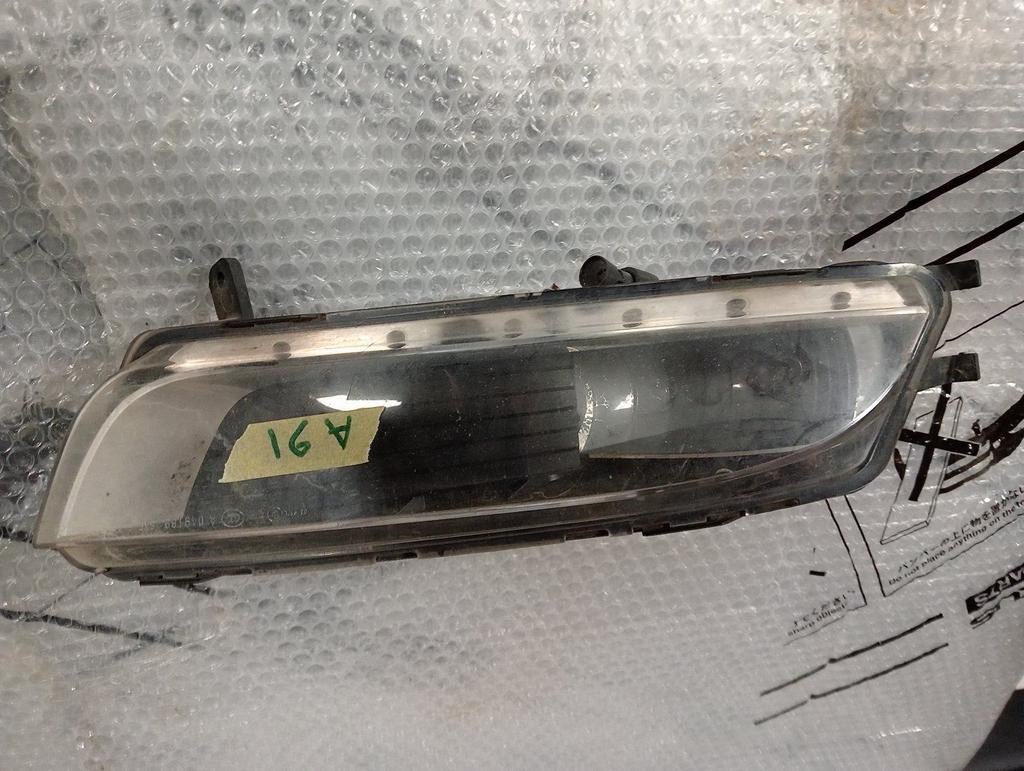 VW Passat CC 3C8 Mistlamp Rechts R 3C8941700, Gebruikt, -, Volkswagen, -