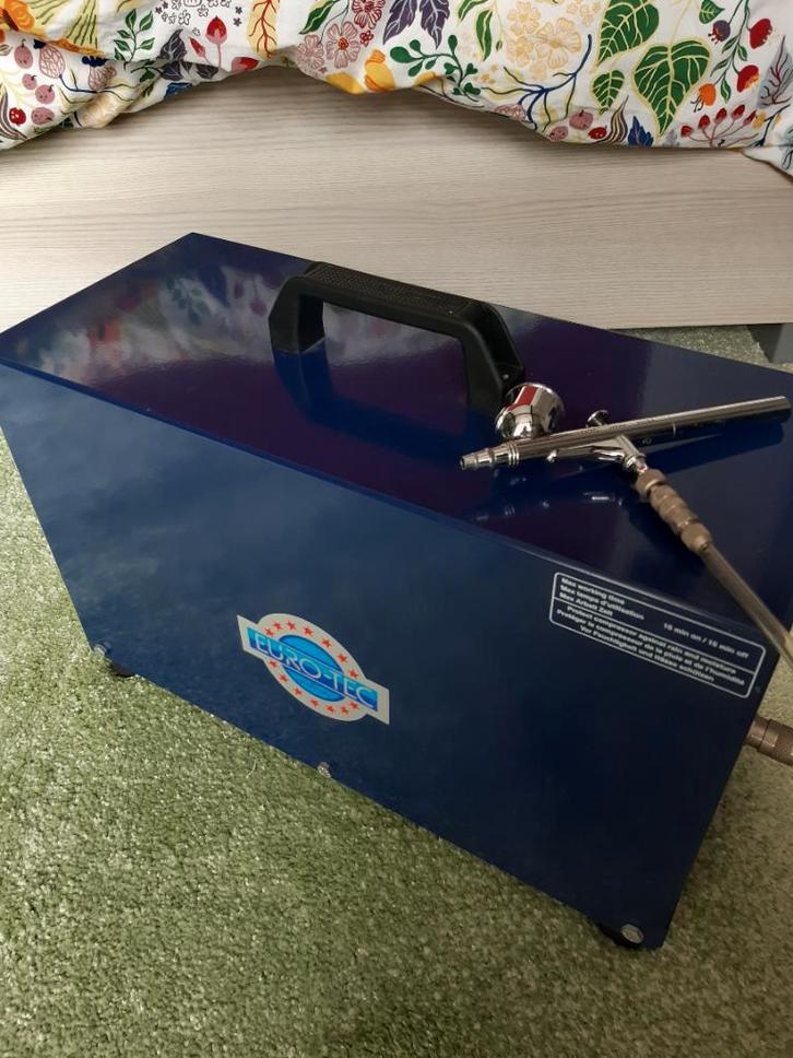 Compresseur aérographe Euro-Tec 20A, Hobby & Loisirs créatifs, Peinture, Comme neuf, Aérographe et Accessoires, Enlèvement