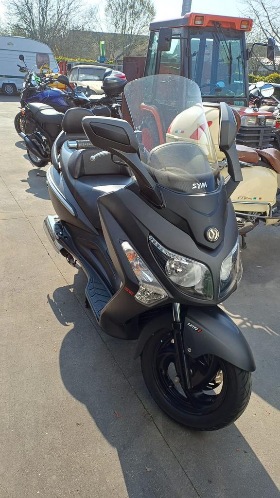 Scooter SYM GTS 125i EVO – 2013 – Bon état, Vélos & Vélomoteurs, Scooters | SYM, Enlèvement