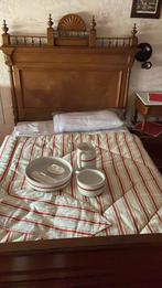 Lit 1 personne style ancien, Antiquités & Art, Enlèvement