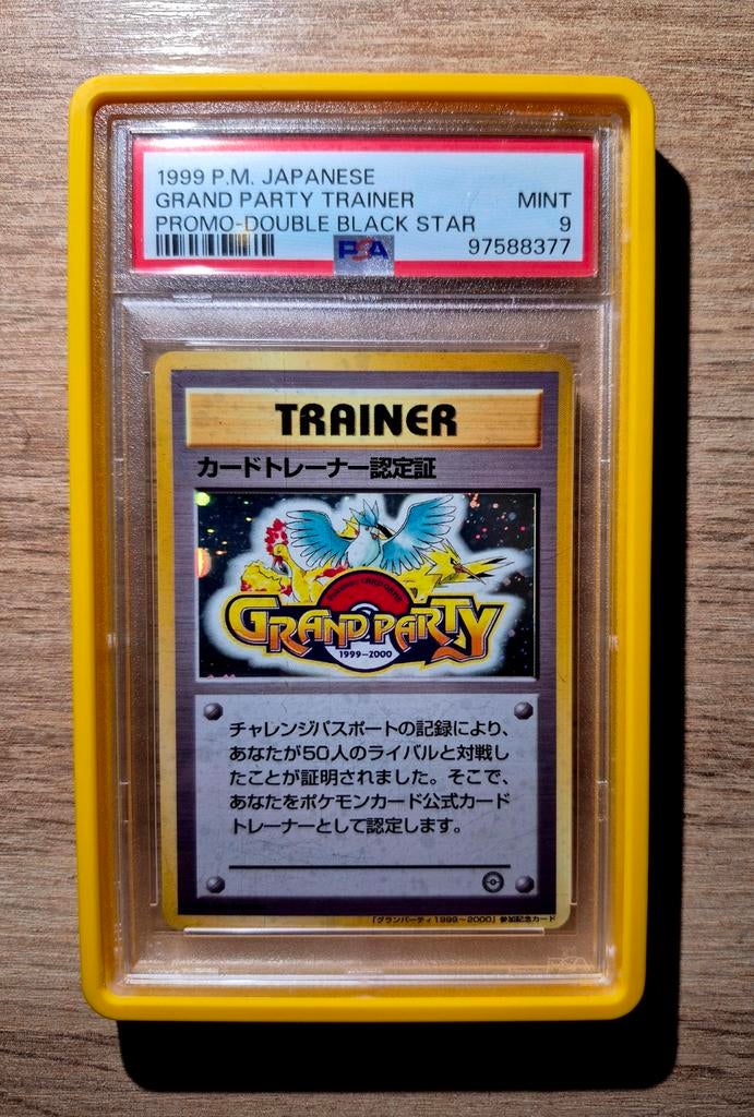Pokémon grand party trainer holo black star promo jap. PSA 9, Ophalen