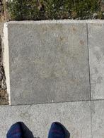 Terrasse en gebouchardeerde hardsteen 50x50, Doe-het-zelf en Bouw, Tegels, Ophalen, 40 tot 60 cm, Gebruikt, 40 tot 60 cm