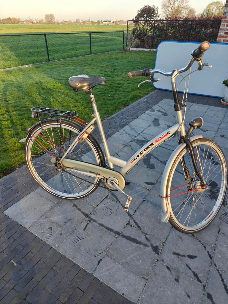 Vrouwenfiets gazelle., Ophalen, Gebruikt, Gazelle, Versnellingen