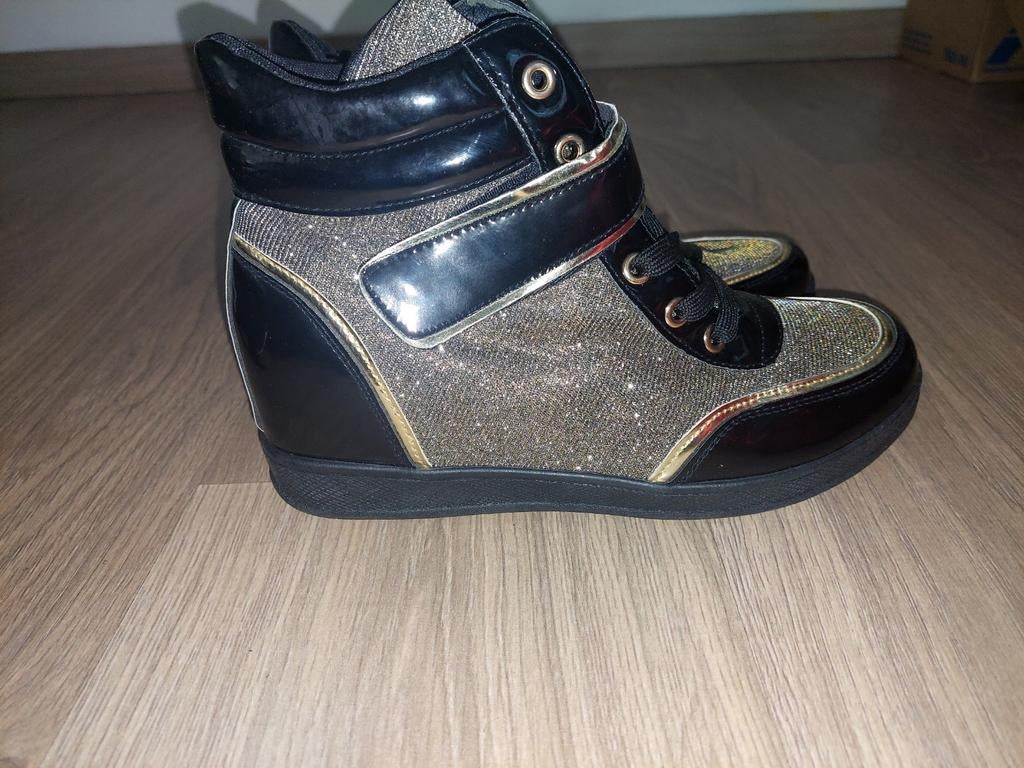 Schoenen, Ophalen of Verzenden