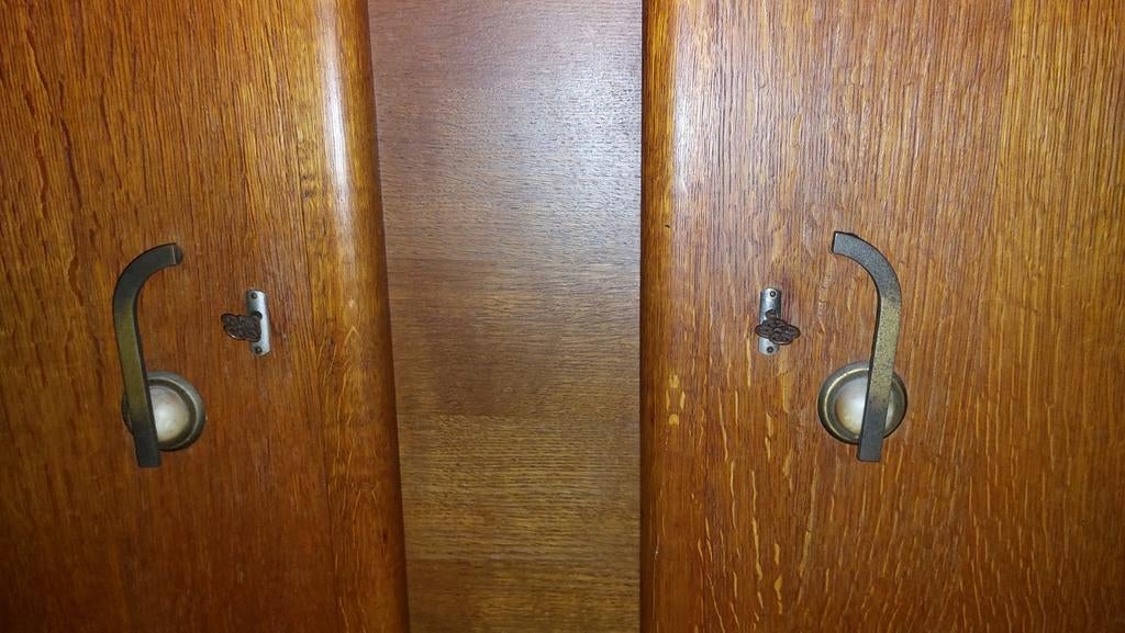 Retro kast, Enlèvement