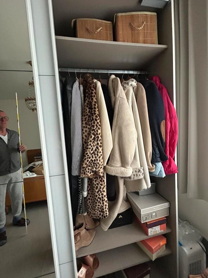 Grand placard de chambre à coucher avec portes en miroir, Maison & Meubles, Armoires | Penderies & Garde-robes, Enlèvement