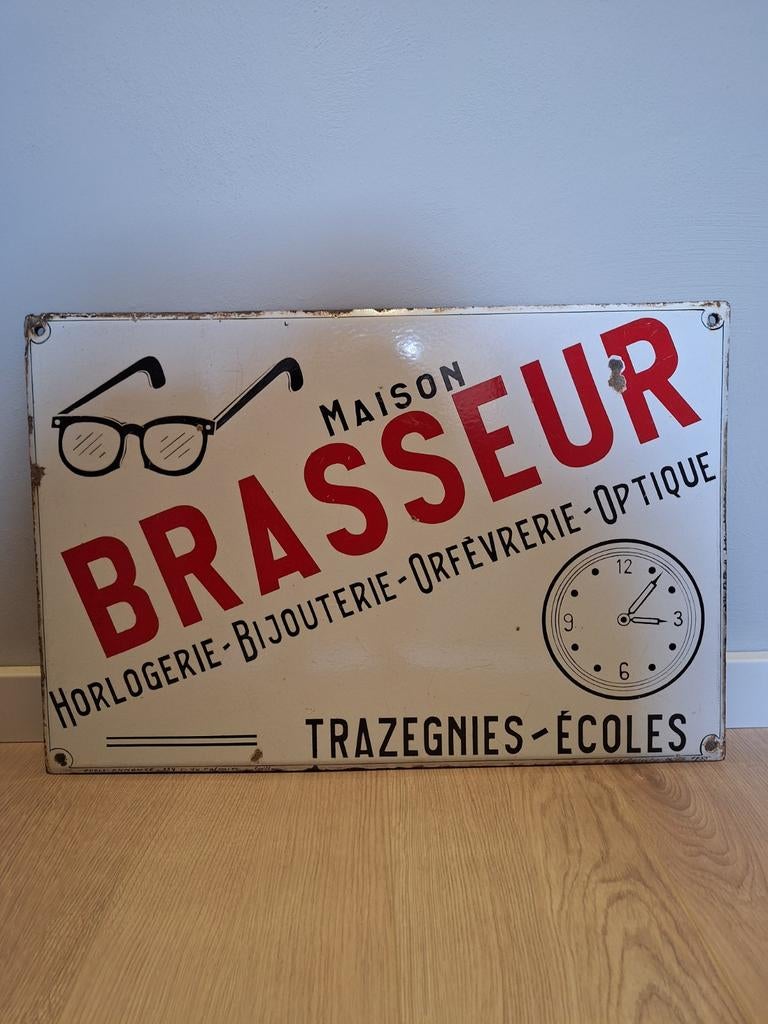 Emaille bord Maison Brasseur 1955, Ophalen