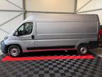 Peugeot Boxer L3H2/Led/Cc/Camera/Navi/Carplay/Trekhaak 3000k, Auto's, Peugeot, Parkeersensor, Stof, Gebruikt, 4 cilinders