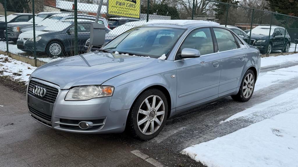 Audi A4 1.8 benzine bj 2005 S line, Autos, Audi, Argent ou Gris, Achat, Entreprise, Boîte manuelle