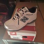 2 paar New Balance indoor sportschoenen maat 40, Vêtements | Hommes, Chaussures, Enlèvement ou Envoi, Neuf, Blanc, Chaussures de sport